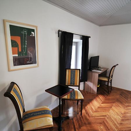 Hotel Villa Laurel Lovran Kültér fotó