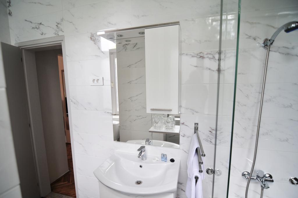 Hotel Villa Laurel Lovran Kültér fotó