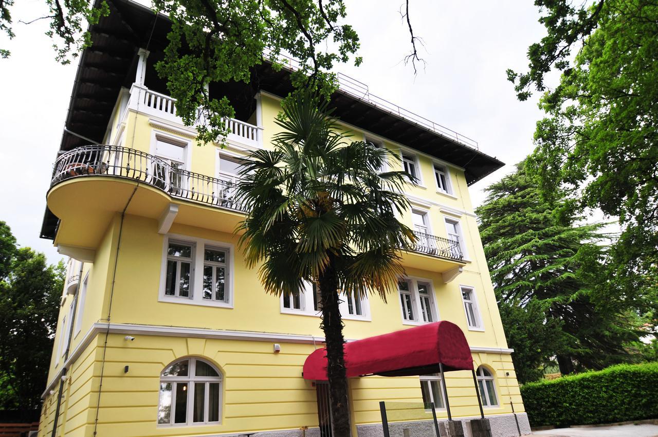 Hotel Villa Laurel Lovran Kültér fotó